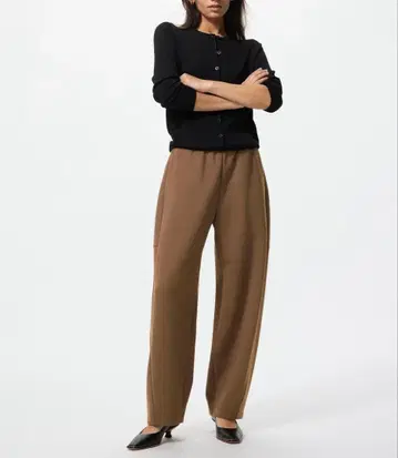 유니클로 드라이 맨투맨 커브 팬츠 (기장 짧음)