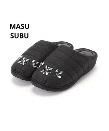 MASU SUBU STUDS SANDAL