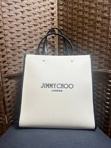 [ 새상품급 ] JIMMY CHOO 아이보리 캔버스 로고 토트백