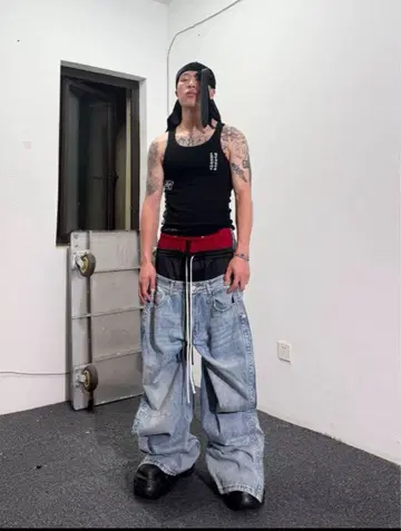 공식 매장 구매 RYE CHASIN 유니크 디자인 라이트 블루 데님 팬츠