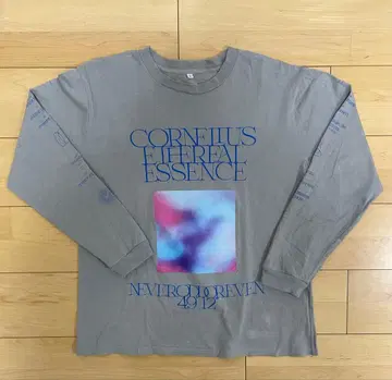 CORNELIUS ETHEREAL ESSENCE 롱 슬리브 티셔츠