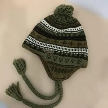 A827 몽벨 니트 모자 비니 노르딕 무늬 카키 프리 사이즈 새상품급