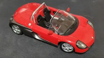 1/18 르노 스포르 스파이더