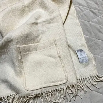 LAPUAN KANKURIT / MARIA 포켓 부착 담요