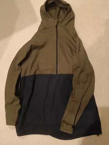 워크맨 필드 코어 올리브 그린 블랙 마운틴 후드티 아노락