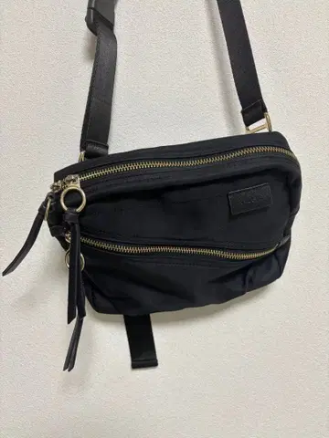 story. x nouer 숄더백 블랙