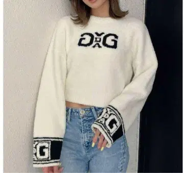 GYDA SYMMETRY GYDA 몰얀 니트탑 스웨터