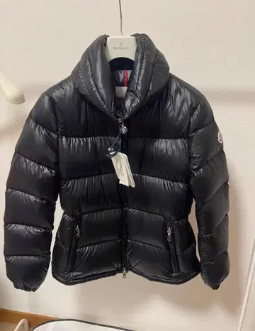 MONCLER 블랙 다운 자켓 S