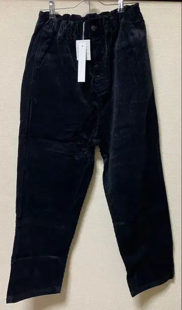 이치 코듀로이 팬츠 블랙