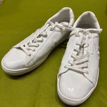 ZUCCA 화이트 스니커즈