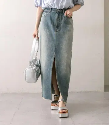 mline 데님 슬릿 스커트 사이즈 1