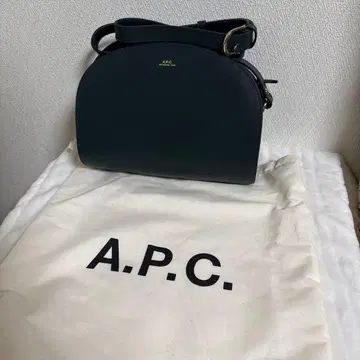 A.P.C. 다크 그린 숄더백