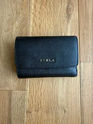 FURLA 훌라 3단 폴더형 지갑 블랙