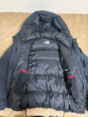 THE NORTH FACE 다운 자켓 바르톨로