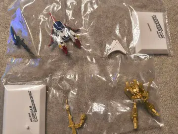 새상품 건담 컬렉션 Z건담 골드ver 웨이브라이더 세트