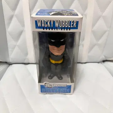 FUNKO WACKY WOBBLER BOBBLE HEAD BATMAN
