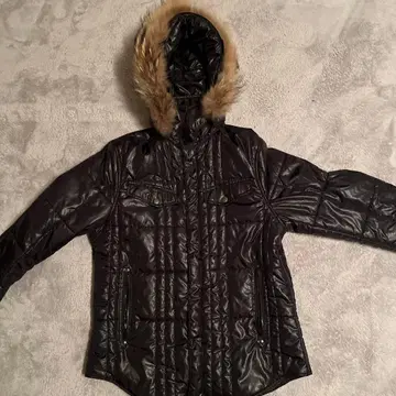 퍼 후드 블랙 다운 자켓