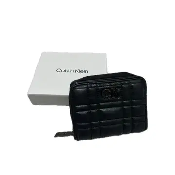 Calvin Klein 이단 접이식 지갑