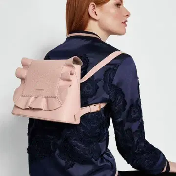 Tedbaker 2way 프릴 가죽 백