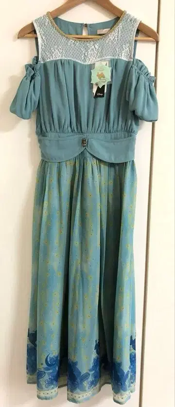 axes femme 엑시즈팜 디즈니 원피스 알라딘 블루