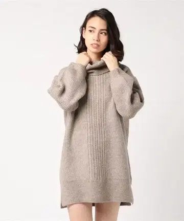 BEAMS LIGHTS 라메 혼합 케이블 튜닉 니트