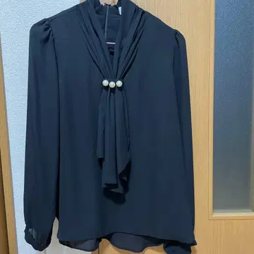 TONAL 보타이 펄 긴팔 블라우스 블랙 38 사이즈