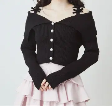 Ank Rouge 오프숄더 미니 리본 TOPS 블랙