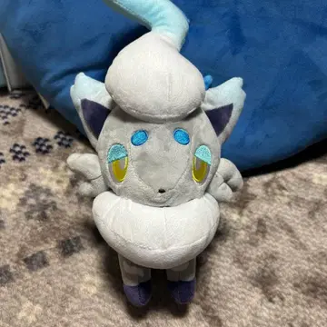 [포켓몬 센터 한정판] 비취 조로아 봉제 인형 (색이 다른 버전)