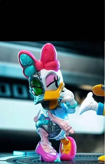 52TOYS 디즈니 미키 & 프렌즈 사이보그 시리즈 [ 데이지 ]