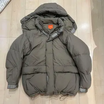 [ BEAMS ] 다운 자켓 700fil power 사이즈 L