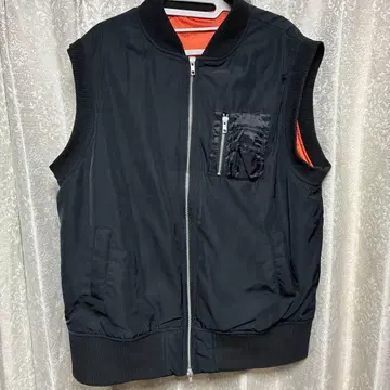 안티쿠아 밀리터리 베스트