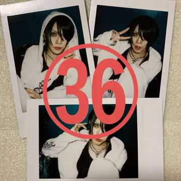 KAKUMAY 마코토 지뢰 의상 폴라로이드 3장 세트