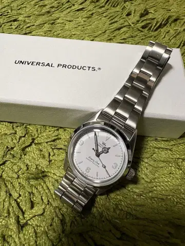 보그 워치 유니버설 프로덕트 everyone