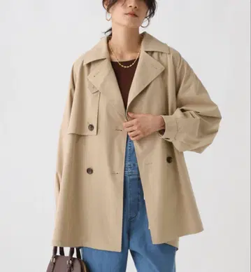 베이지 트렌치코트 엘루라
