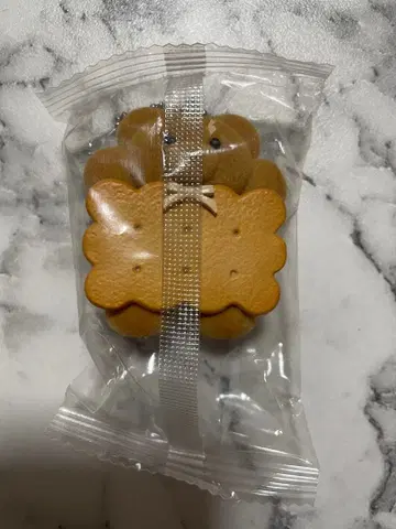 메이리 파라 가챠 버터 샌드 쿠키의 곰돌이