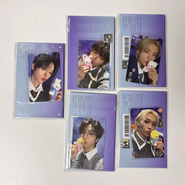 스트레이키즈 매직스쿨 아크릴스탠드 포카포함