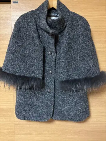 새상품급 밀라 쇤 알파카 케이프 코트 그레이