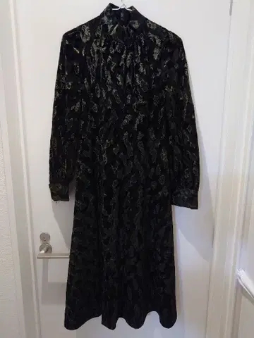 [ 미사용 새상품 ] 코듀로이 원피스