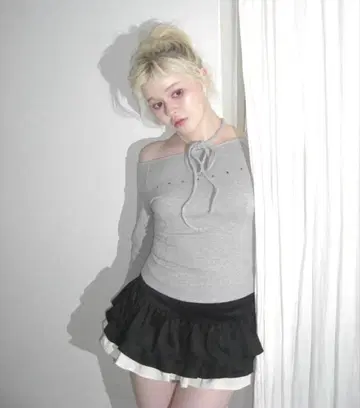 andmary Mary logo choker tops