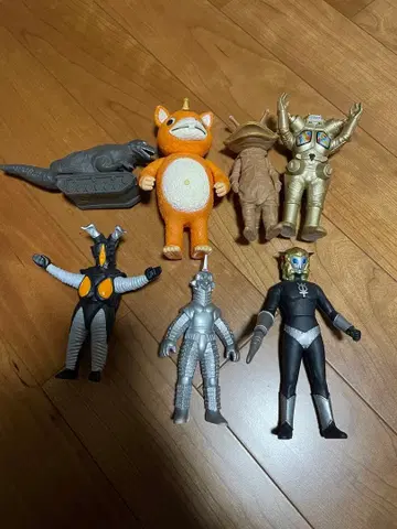 울트라맨 시리즈 괴수 피규어 7체 세트