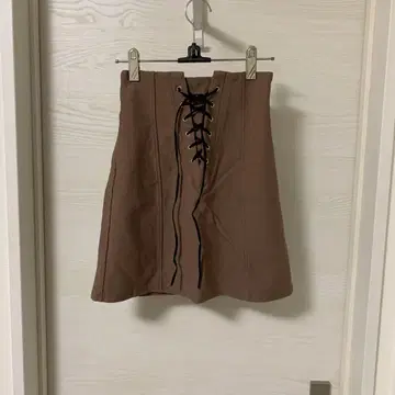 브라운 레이스업 미니 스커트