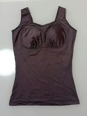 샹데르 패드 부착 탱크탑 L 사이즈