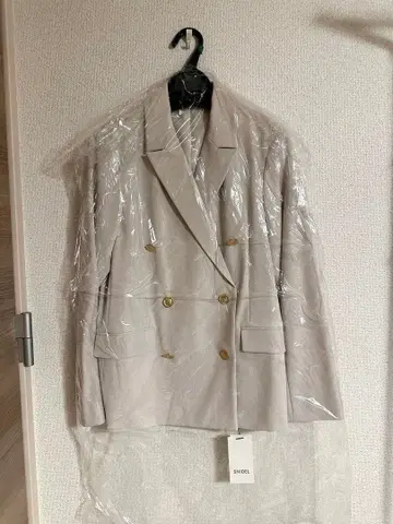 [ 택 포함 ] 스나이델 테일러드 자켓 베이지