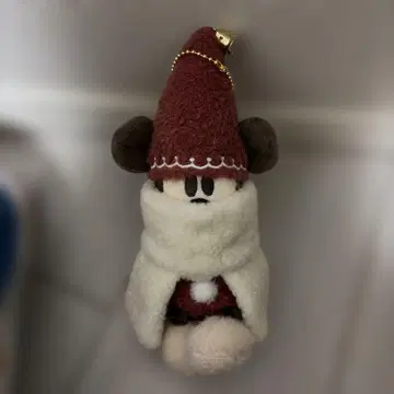 리루린린 인형 배지 빨간색 디즈니 크리스마스 2025