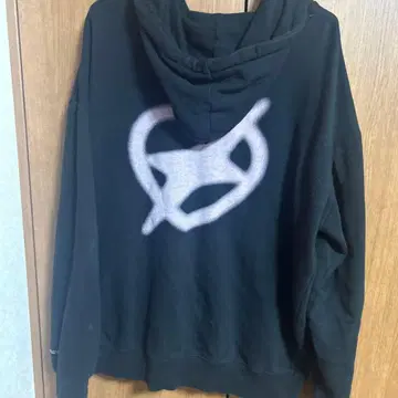 NiziU 팝업 스토어 후드티