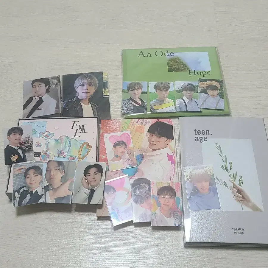 Seventeen album bulk sell (including photocard)