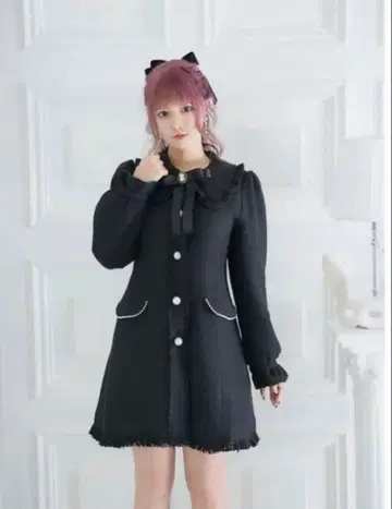 pium 도리 프릴 트위드 코트 블랙