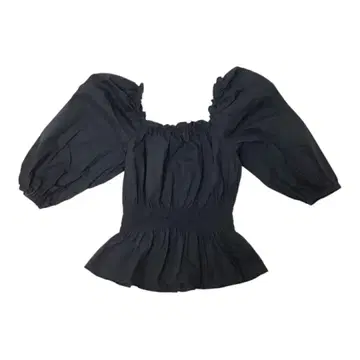 오프숄더 블랙 블라우스 페플럼 스타일