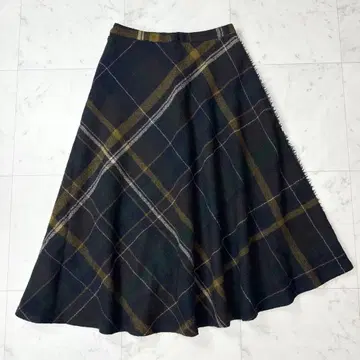 팔라스 팰리스 비대칭 롱 스커트 체크 네이비 계열 사이즈 3