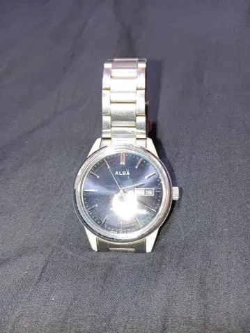 [ 작동 중 ] ALBA 블랙 손목시계